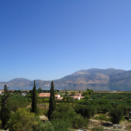 Villa Reverenza Lixouri Luaran gambar