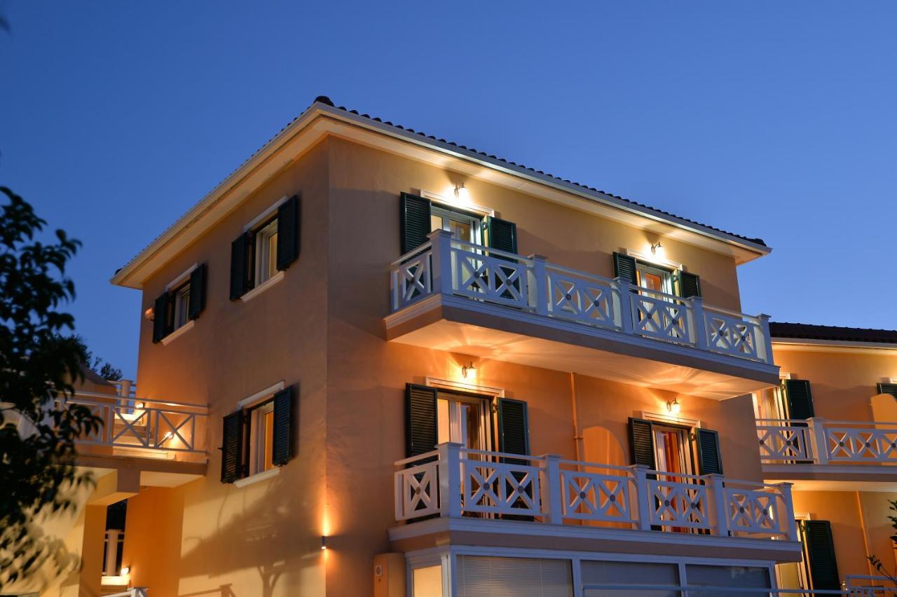 Villa Reverenza Lixouri Luaran gambar
