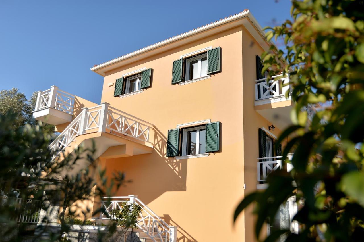 Villa Reverenza Lixouri Luaran gambar