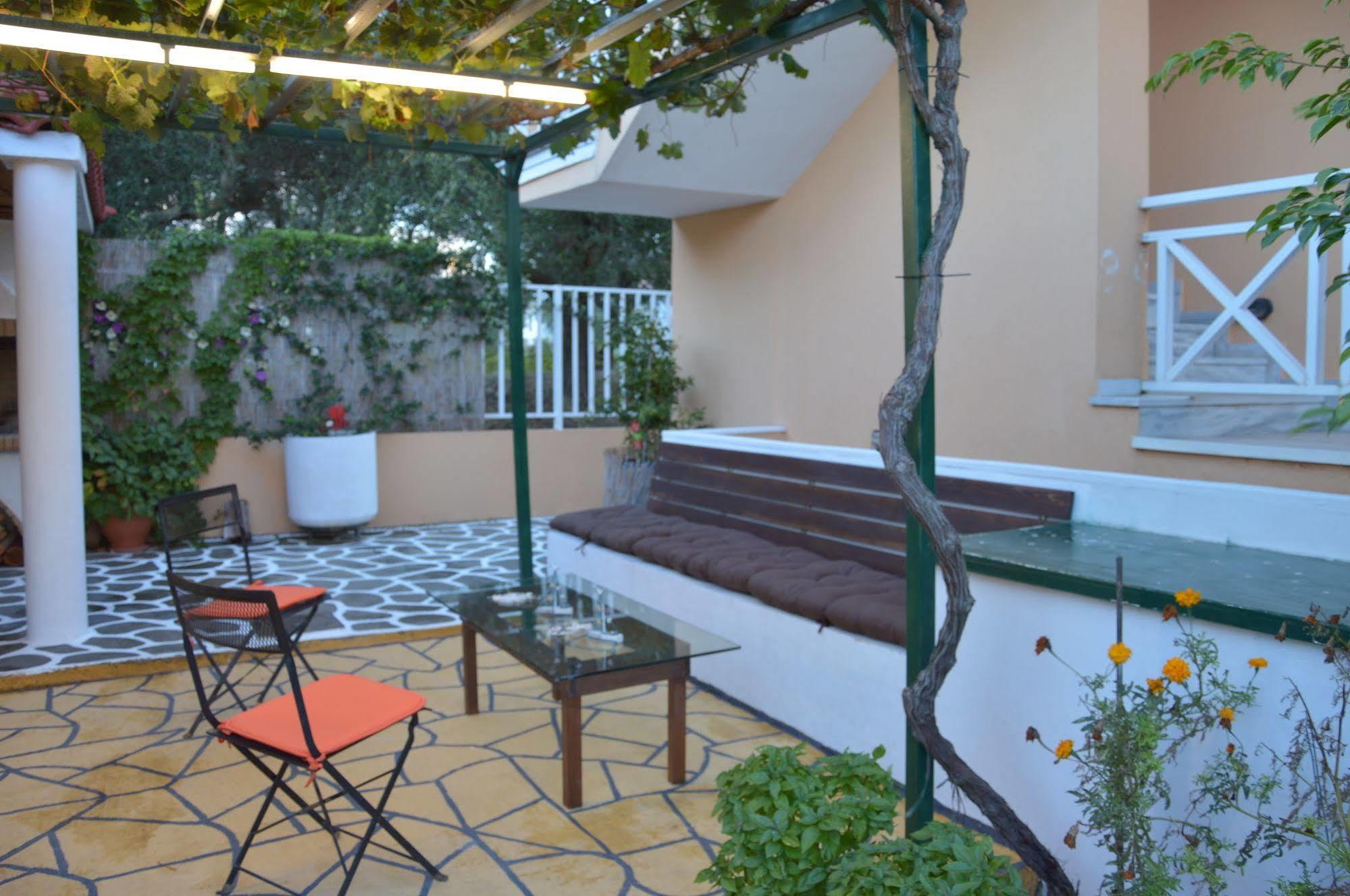 Villa Reverenza Lixouri Luaran gambar
